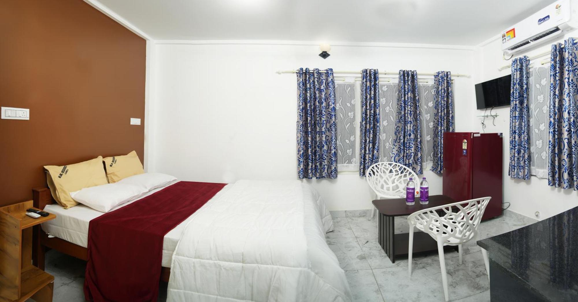 Hotel M M Residency Kochi Esterno foto